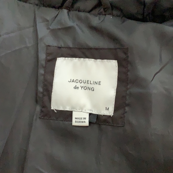 Jacqueline de Yong Black mid length vest - Picture 9 of 14